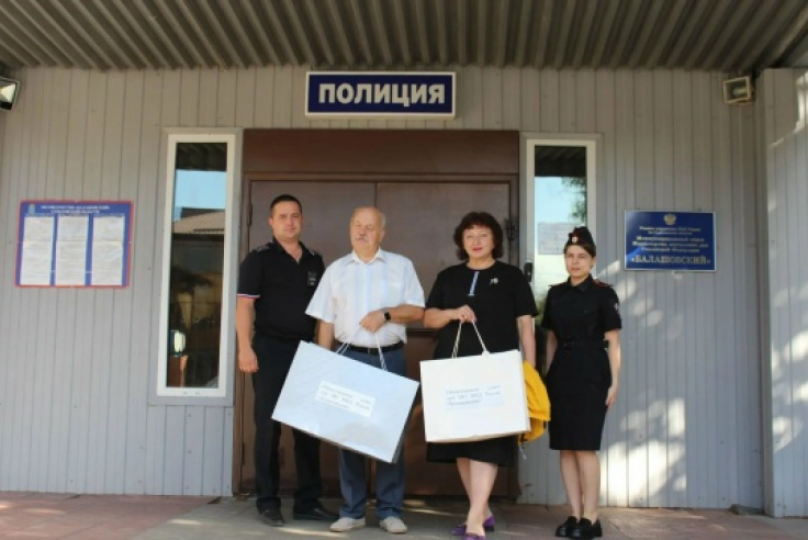 Балашовские общественники и сотрудники полиции приняли участие во Всероссийской акции МВД России «Помоги пойти учиться» и провели свою благотворительную акцию «Добрый портфель»
